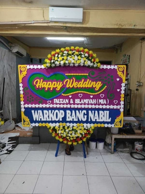 Papan Bunga di Candi Candisari